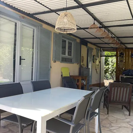 Mobile Dans Un Coin De Paradis *