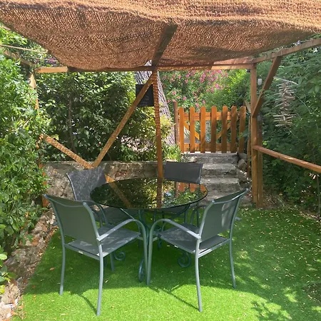 مكان تخييم Mobile Dans Un Coin De Paradis