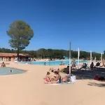 Mobile Dans Un Coin De Paradis