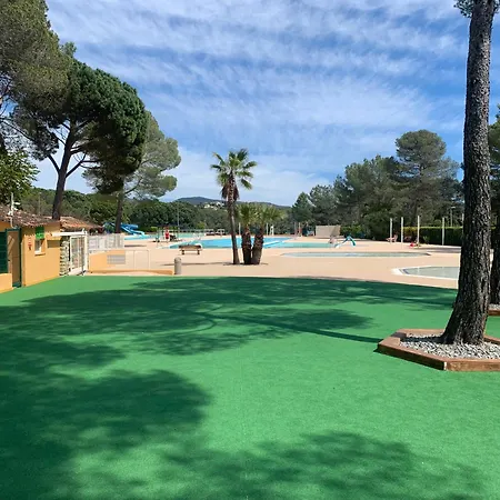 Campingplads Mobile Dans Un Coin De Paradis Fréjus