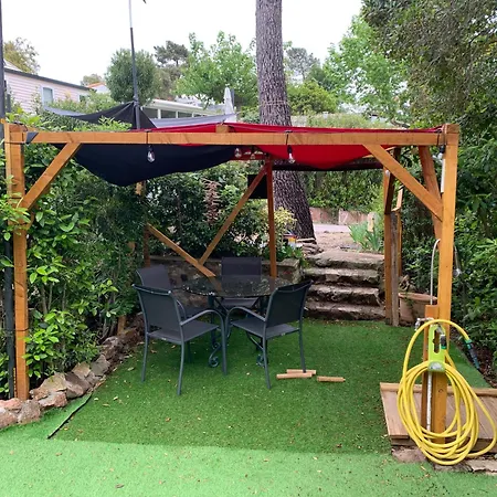 Campsite Mobile Dans Un Coin De Paradis