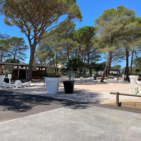 Campingplads Mobile Dans Un Coin De Paradis Fréjus