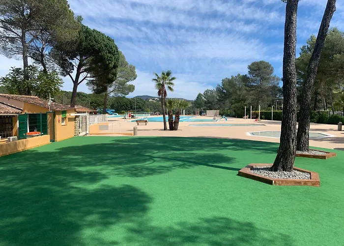 مكان تخييم Mobile Dans Un Coin De Paradis Fréjus